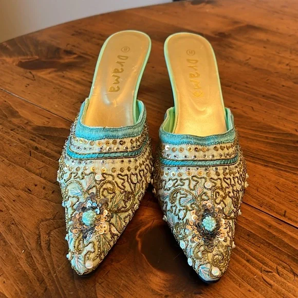 Drama Unique Light Teal Embroidered Beaded Mule Slip on Shoe Size 8 - Picture 2 of 14